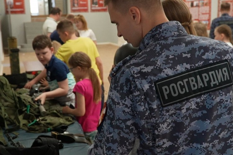 В Архангельске прошёл квест для детей сотрудников областного управлении Росгвардии